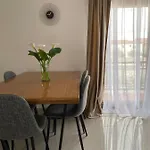 4 Palme * ستاريغغاد باكلينتسا