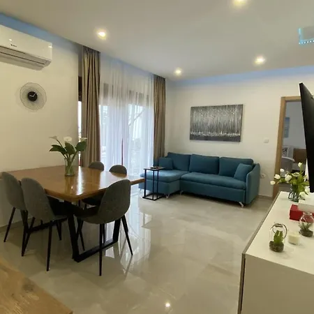 4 Palme Appartement Starigrad Paklenica