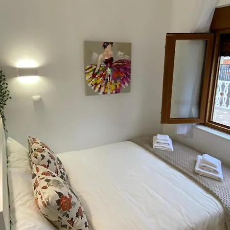 4 Palme Starigrad Paklenica