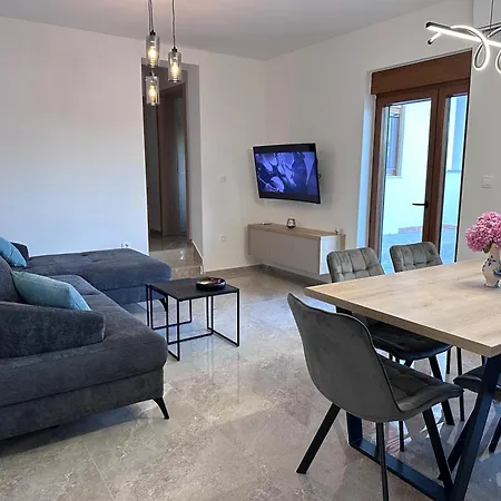 Appartement 4 Palme Starigrad Paklenica
