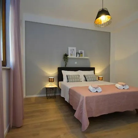 4 Palme Apartman Starigrad-Paklenica