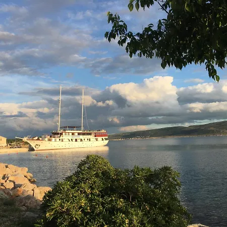 Appartement 4 Palme Starigrad Paklenica