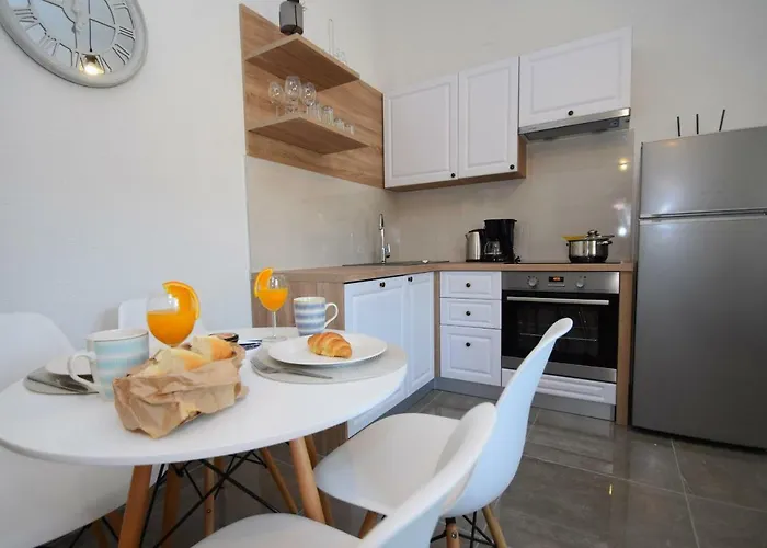 Appartement 4 Palme Starigrad Paklenica