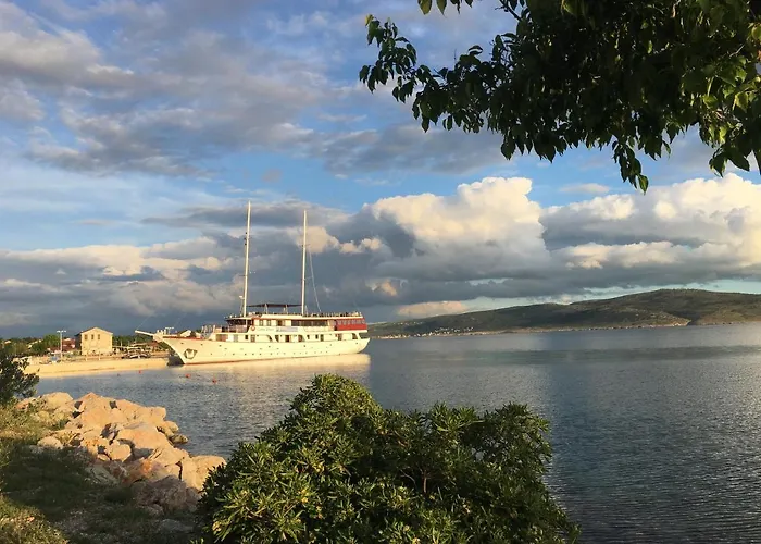 Appartement 4 Palme Starigrad Paklenica