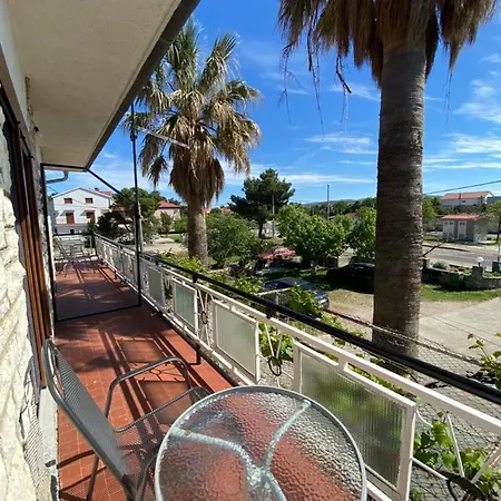 4 Palme Apartment