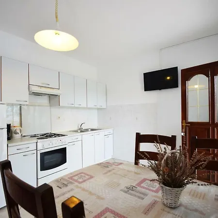 Apartment 4 Palme *