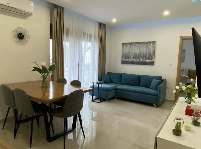 4 Palme Appartement Starigrad Paklenica