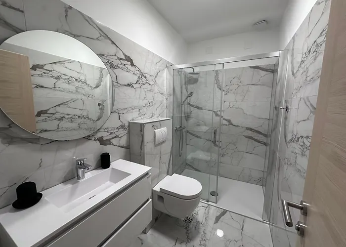 4 Palme * Starigrad Paklenica